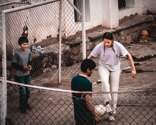 会奠定了坚 会奠定了坚